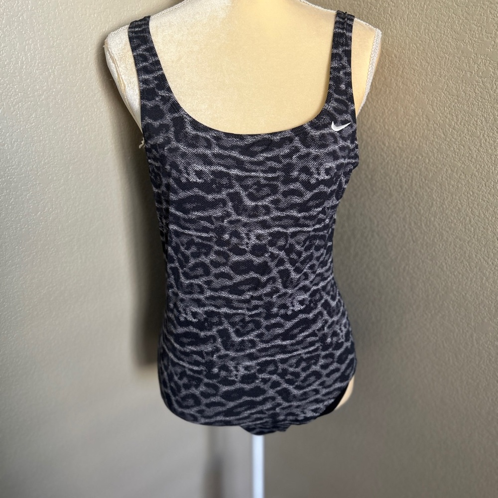 Nike animal Patterned swimsuit size 6